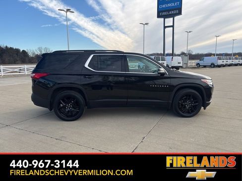 Used 2021 Chevrolet Traverse LT image 7