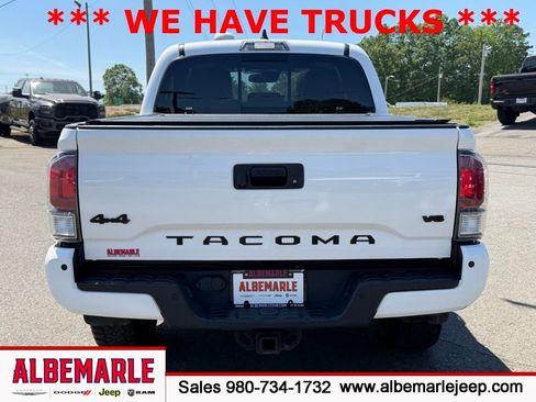 Used 2020 Toyota Tacoma Limited AWD/4WD image 4