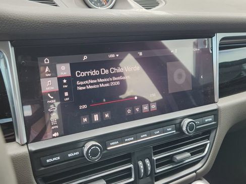 Used 2019 Porsche Macan AWD/4WD image 14