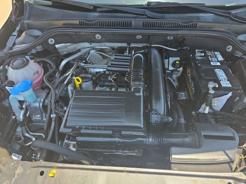 Used 2018 Volkswagen Jetta S w/ Cold Weather Package FWD image 22