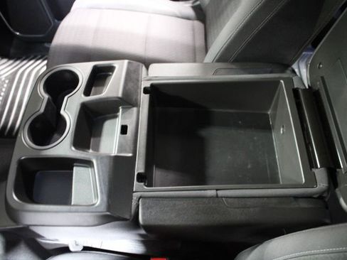 Used 2025 GMC Sierra 2500 SLE w/ SLE Value Package; image 32