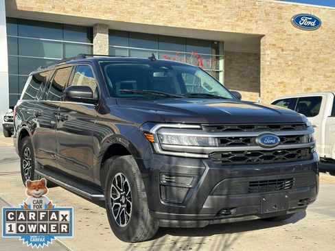 Used 2023 Ford Expedition Max XLT image 18
