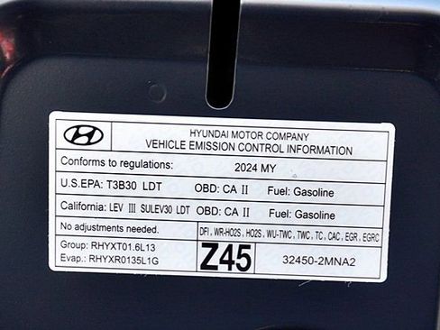 Certified 2024 Hyundai Tucson Limited AWD/4WD image 40