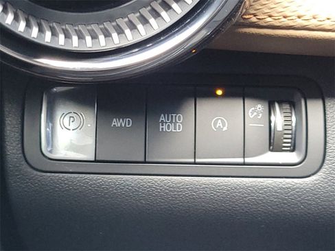 New 2026 Chevrolet Equinox ACTIV w/ Convenience Package III image 23