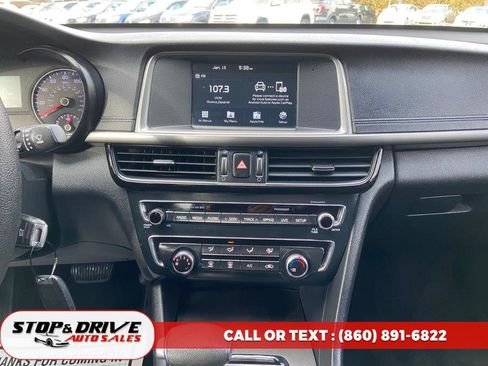 Used 2018 Kia Optima LX w/ Convenience Package image 12
