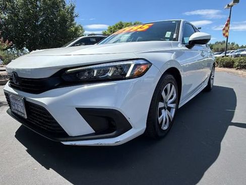 Used 2023 Honda Civic LX image 9