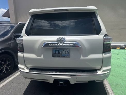 Used 2020 Toyota 4Runner Limited RWD image 5