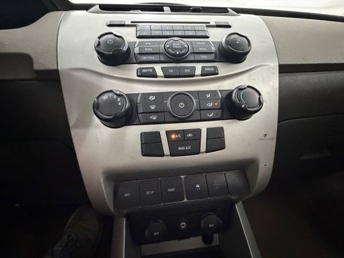 Used 2011 Ford Focus S FWD image 23