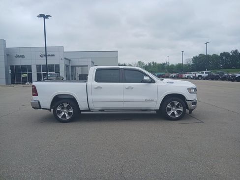 Used 2022 RAM 1500 Laramie AWD/4WD image 9