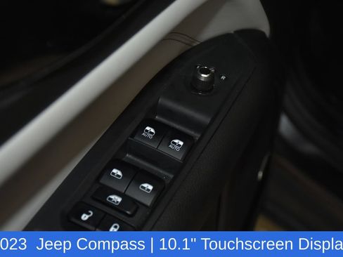 Used 2023 Jeep Compass Limited w/ Elite Group AWD/4WD image 24