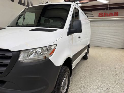 Used 2020 Mercedes-Benz Sprinter 2500 image 10