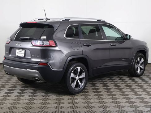 Used 2019 Jeep Cherokee Limited AWD/4WD image 10