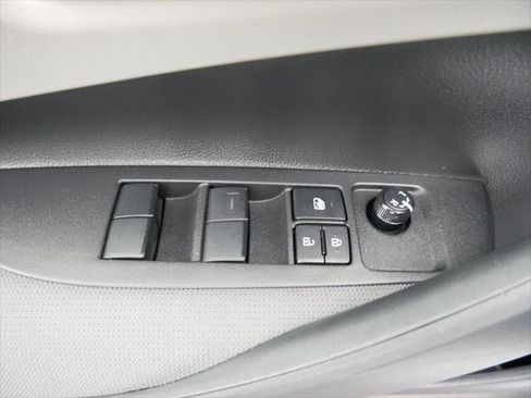Certified 2025 Toyota Corolla LE FWD image 16