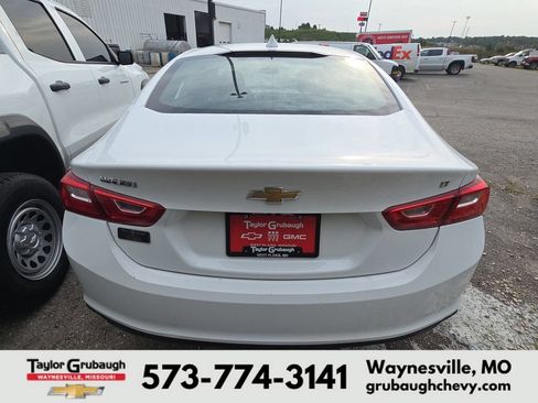 Used 2023 Chevrolet Malibu LT FWD image 5