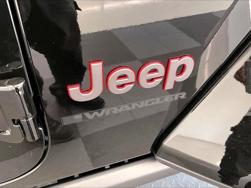 New 2026 Jeep Wrangler Unlimited Rubicon AWD/4WD image 17