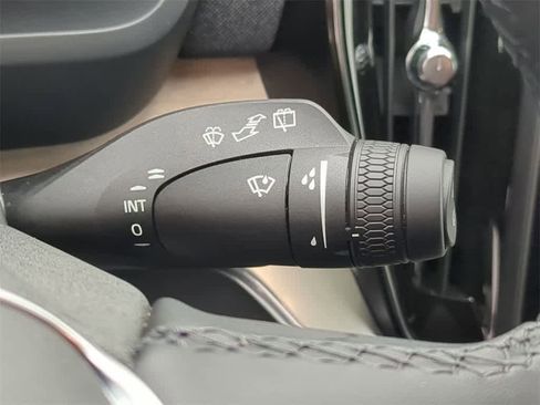 Used 2026 Volvo XC90 B6 Plus w/ Protection Package Premier image 24