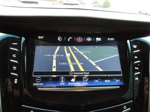 Used 2020 Cadillac Escalade Luxury image 21