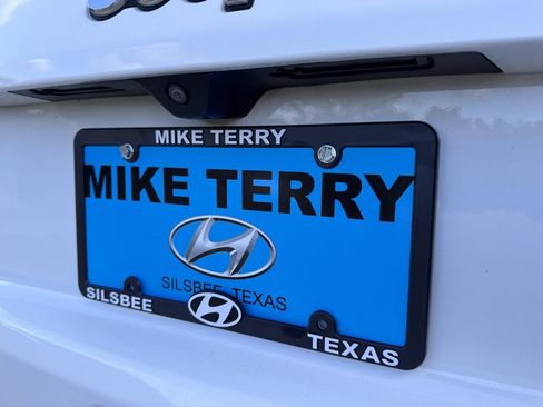 Used 2024 Jeep Compass Sport image 13