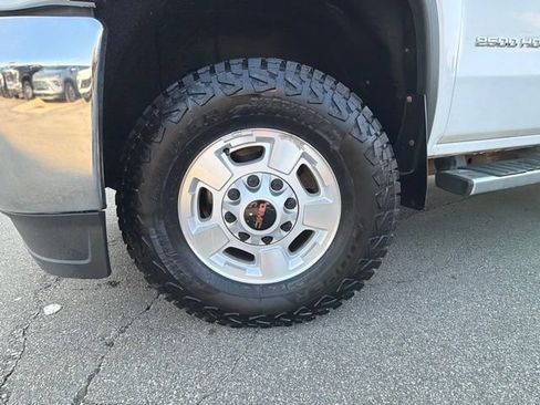Used 2016 GMC Sierra 2500 4x4 Double Cab w/ Sierra Convenience Package image 9