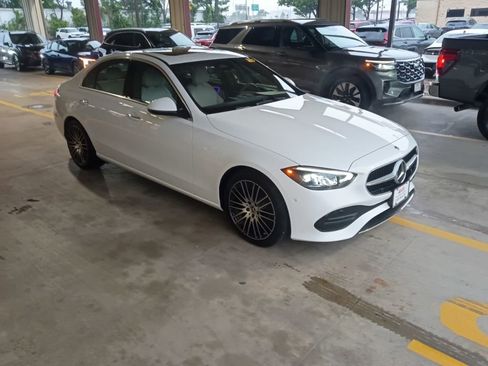 Used 2025 Mercedes-Benz C 300 4MATIC Sedan image 6