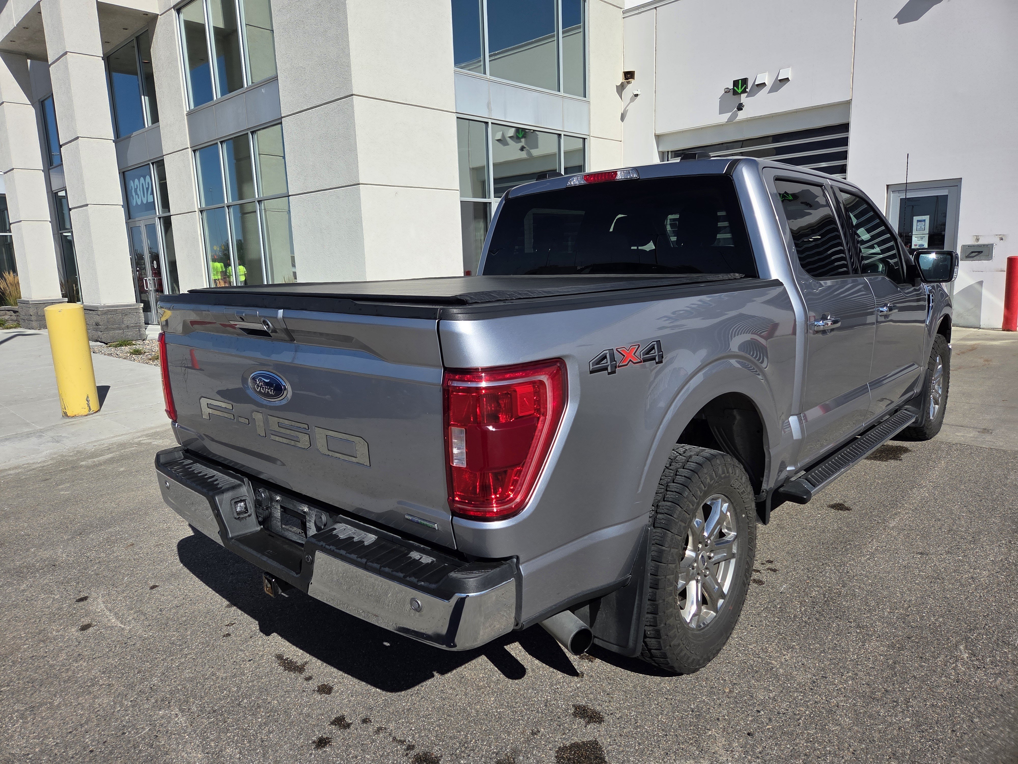 Used 2021 Ford F150 XLT w/ Equipment Group 302A High AWD/4WD image 5