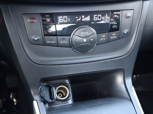 Used 2019 Nissan Sentra SV FWD image 23