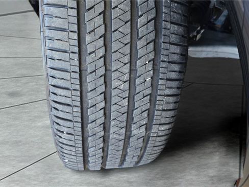 Used 2023 Dodge Durango GT AWD/4WD image 32