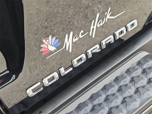 Used 2024 Chevrolet Colorado Z71 w/ Z71 Convenience Package 2 image 31