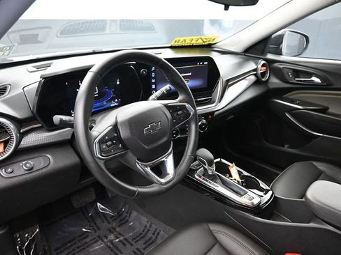 Used 2024 Chevrolet Trax ACTIV w/ Driver Confidence Package image 21
