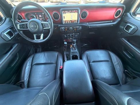 Used 2020 Jeep Gladiator Rubicon w/ Dual Top Group AWD/4WD image 23