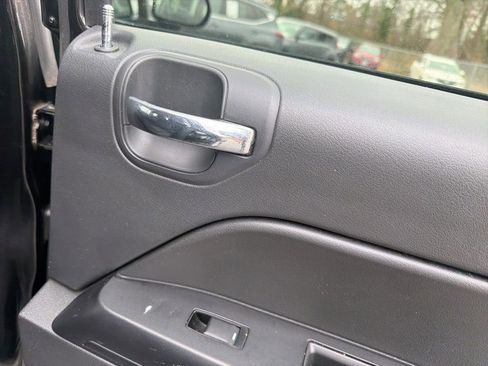 Used 2013 Jeep Compass Sport image 23