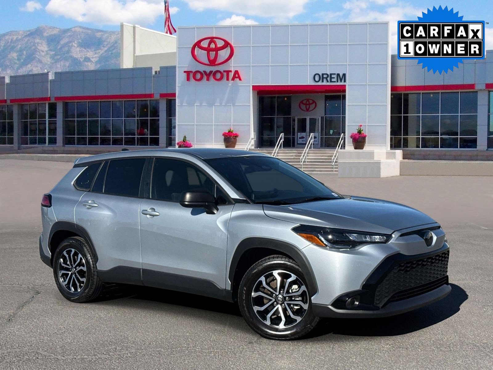 Used 2025 Toyota Corolla Cross AWD Hybrid image 1