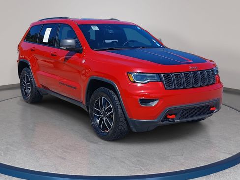 Used 2020 Jeep Grand Cherokee Trailhawk w/ Trailhawk Luxury Group AWD/4WD image 3