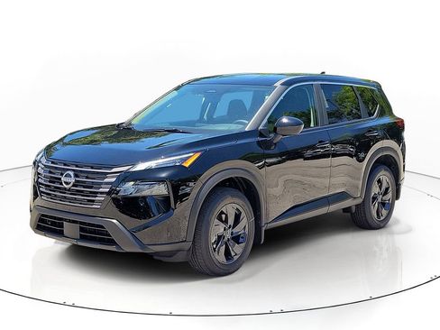 New 2026 Nissan Rogue SV FWD image 3