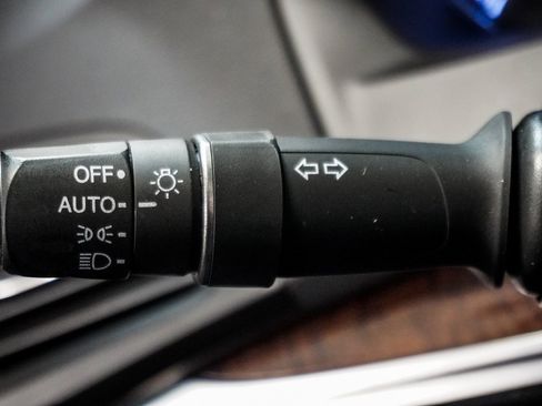 Used 2020 Acura MDX FWD image 35