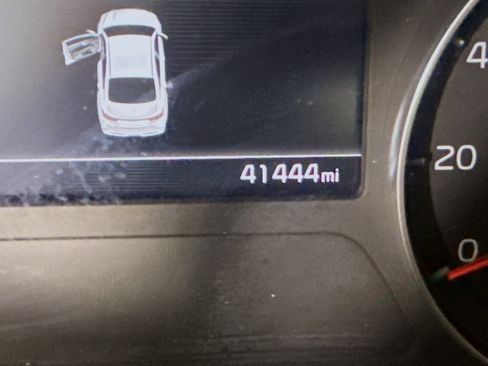 Used 2024 Kia Forte LX image 16