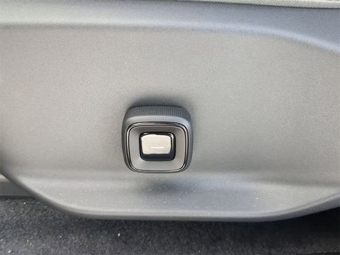 New 2026 Volvo EX30 Plus image 16