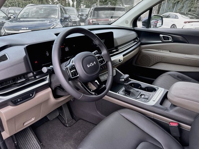 Certified 2026 Kia Carnival FWD image 9