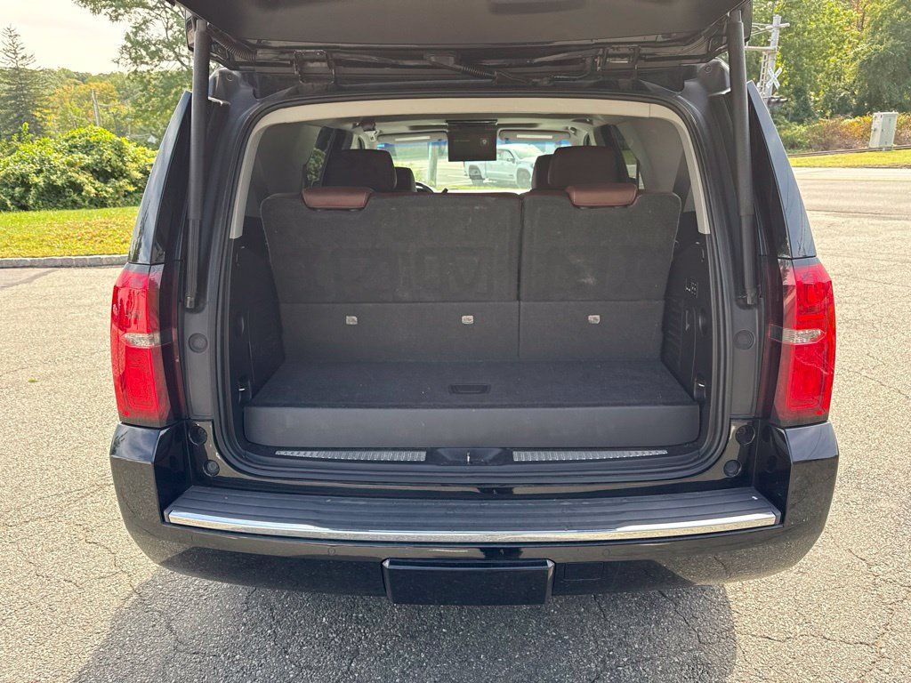 Used 2019 Chevrolet Tahoe Premier w/ Premier Plus Edition AWD/4WD image 12