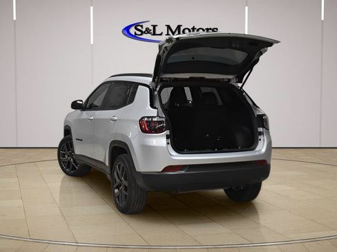 New 2026 Jeep Compass Latitude AWD/4WD image 9