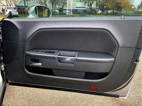 Used 2009 Dodge Challenger R/T image 23