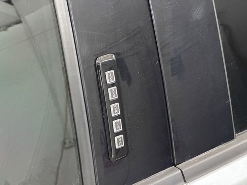 Certified 2022 Ford F150 Lariat w/ Equipment Group 502A High image 23