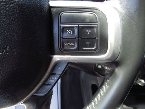 Used 2022 RAM 3500 Laramie AWD/4WD image 26