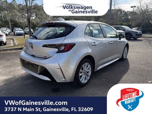 Used 2023 Toyota Corolla SE w/ SE Premium Package image 6