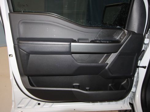 Used 2022 Ford F150 XLT w/ Equipment Group 302A High image 5