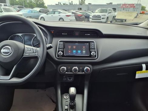 New 2025 Nissan Kicks Play S image 24