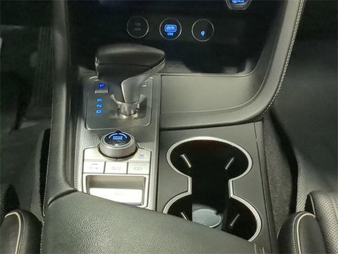 Used 2022 Genesis G70 2.0T w/ Prestige Package image 17