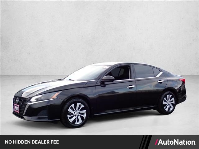 Used 2024 Nissan Altima 2.5 S FWD image 1