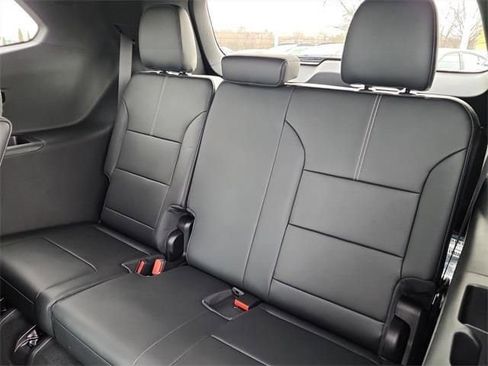 New 2026 GMC Acadia Elevation w/ Super Cruise Package FWD image 17