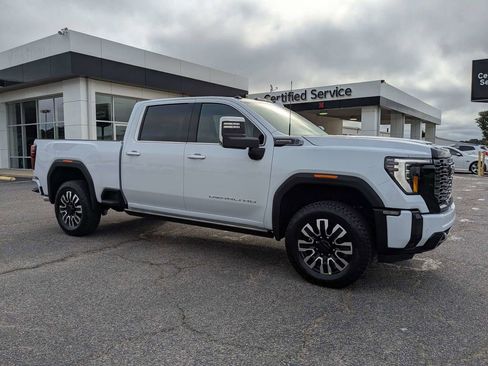 New 2026 GMC Sierra 2500 Denali Ultimate image 3